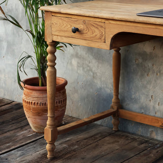 Why Should You Purchase Reclaimed Teakwood Furniture?