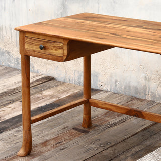 Rivella Study Table