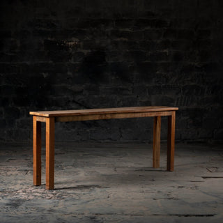 Legacy Lounge Console - Qarnation